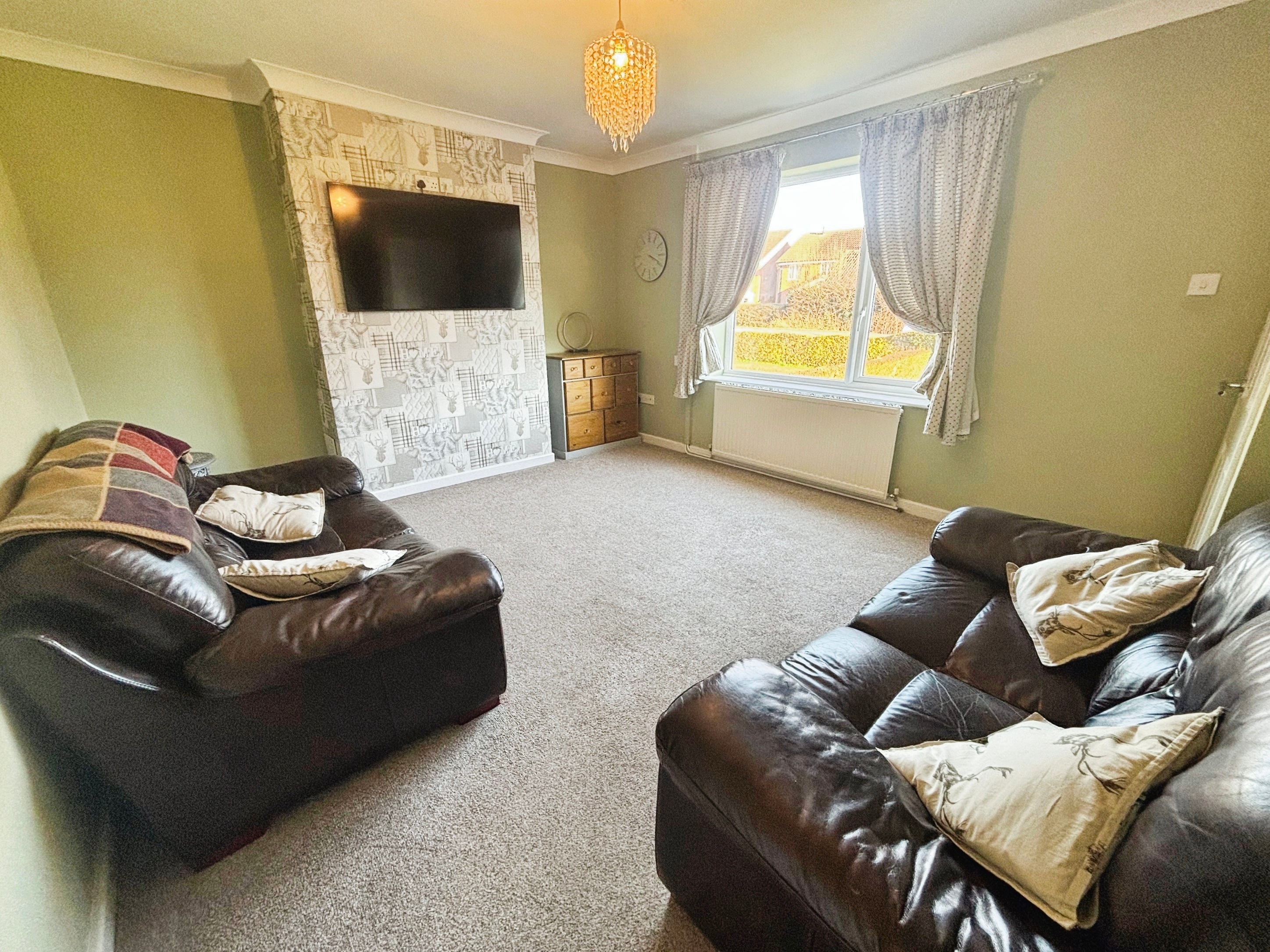 98, Lincoln Road, Dunholme photo 3