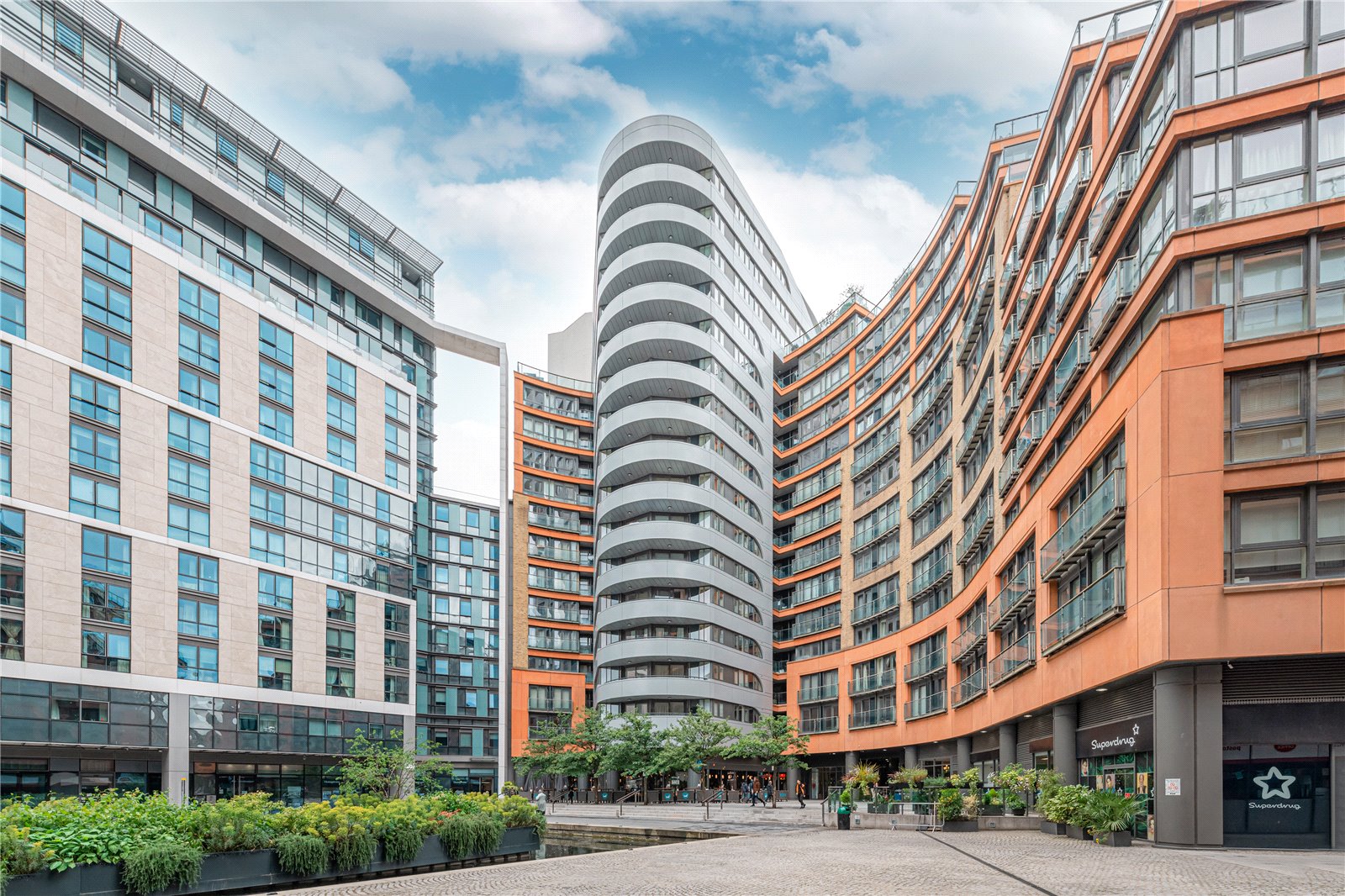2 bedroom flat for sale 0
