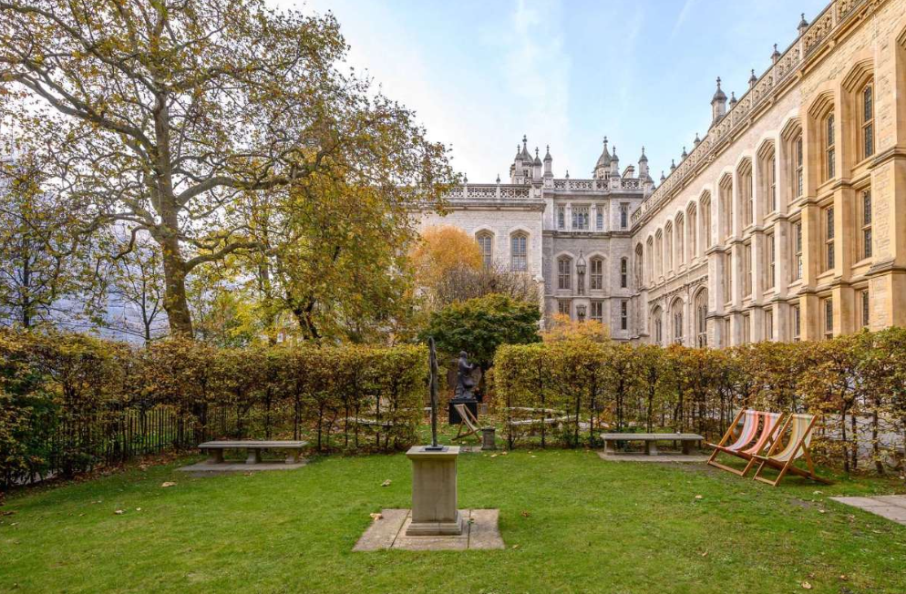 2 bedroom flat for sale 0