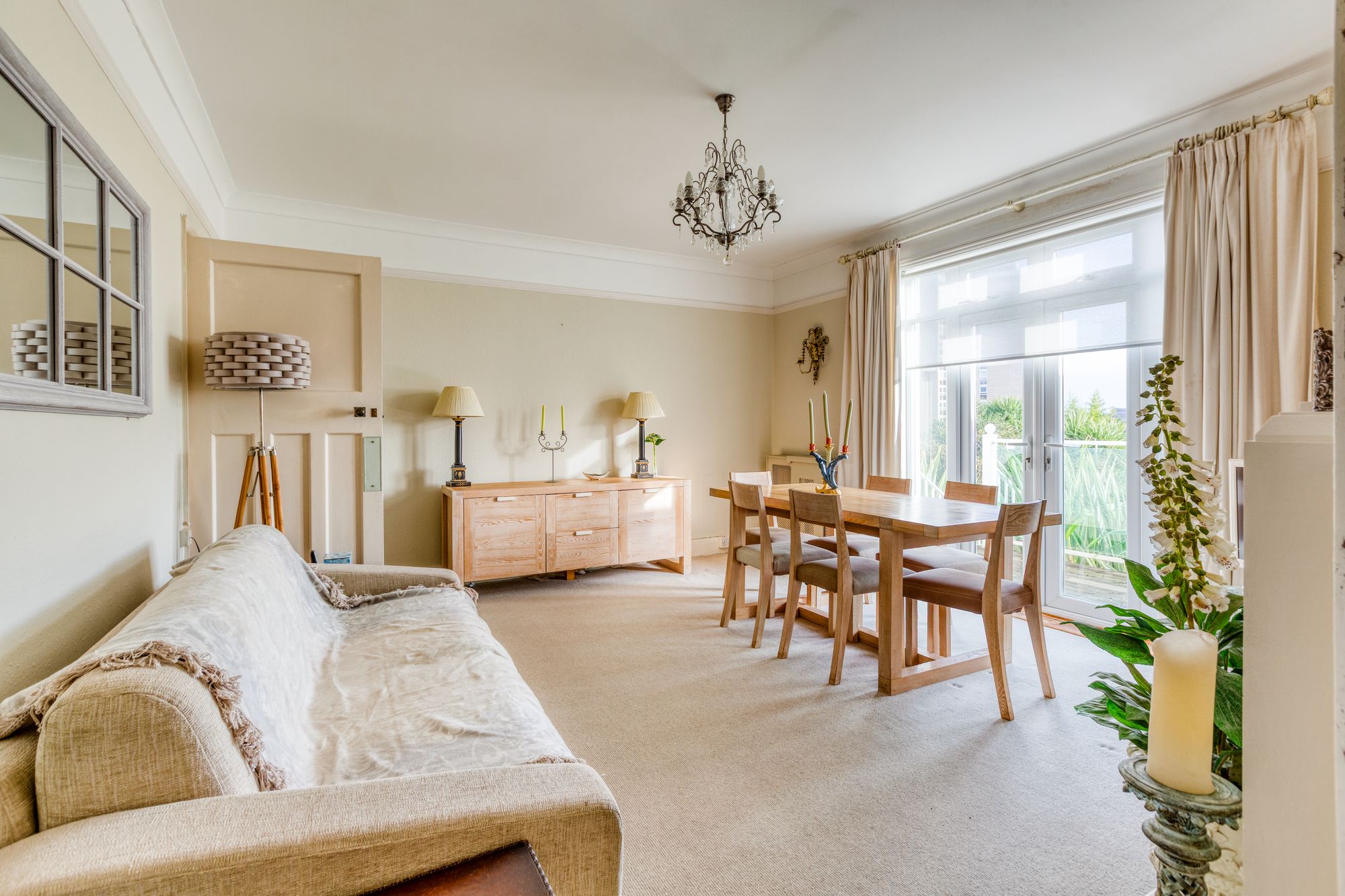 5 bedroom detached house for sale 0