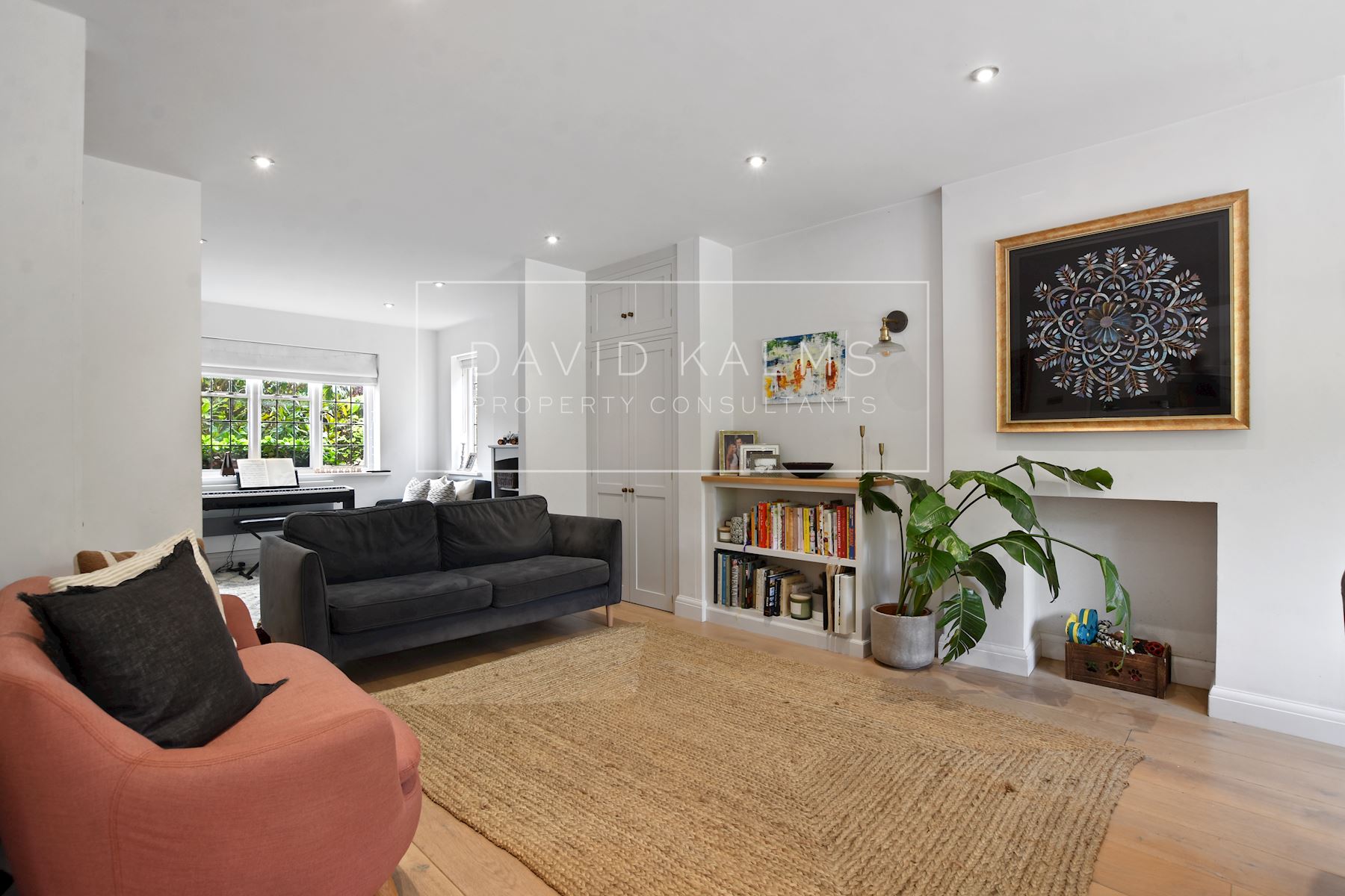 4 bedroom detached house for sale 0