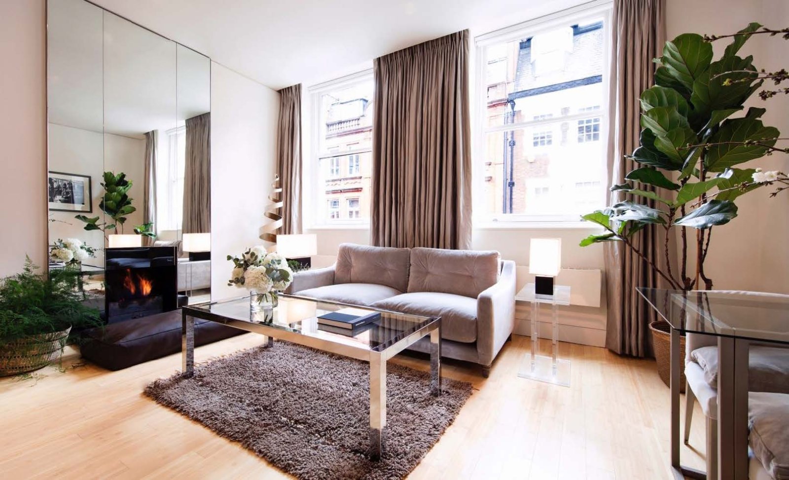 Apartment 2, 5, Maddox Street, Mayfair photo 2