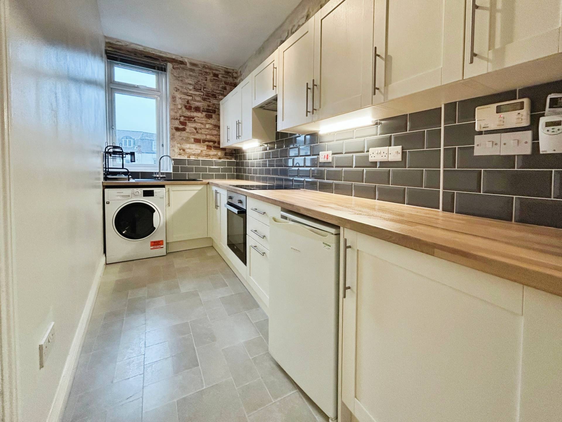 Flat 2, 27 Litchdon Street, Barnstaple, Barnstaple photo 5