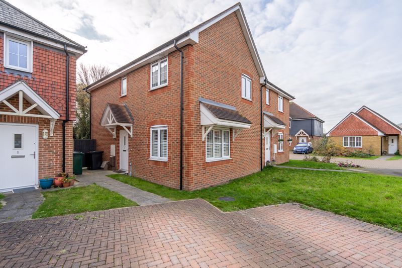 3-bed house on 6, Stoney Meadow, Chichester, £367,500