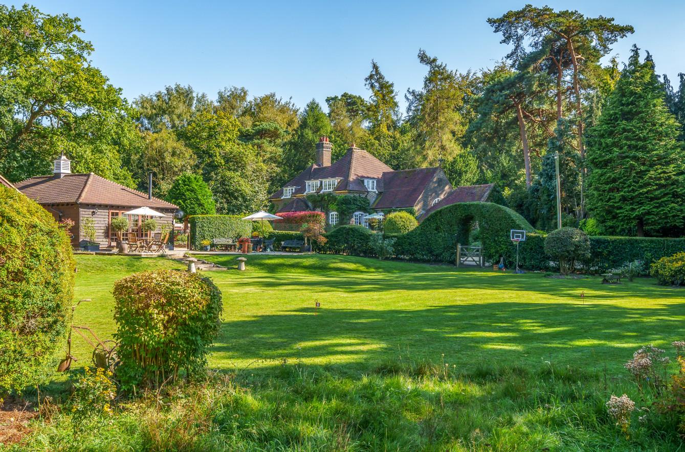 Photos of High Road, Chipstead, Coulsdon CR5 67123054 PrimeLocation