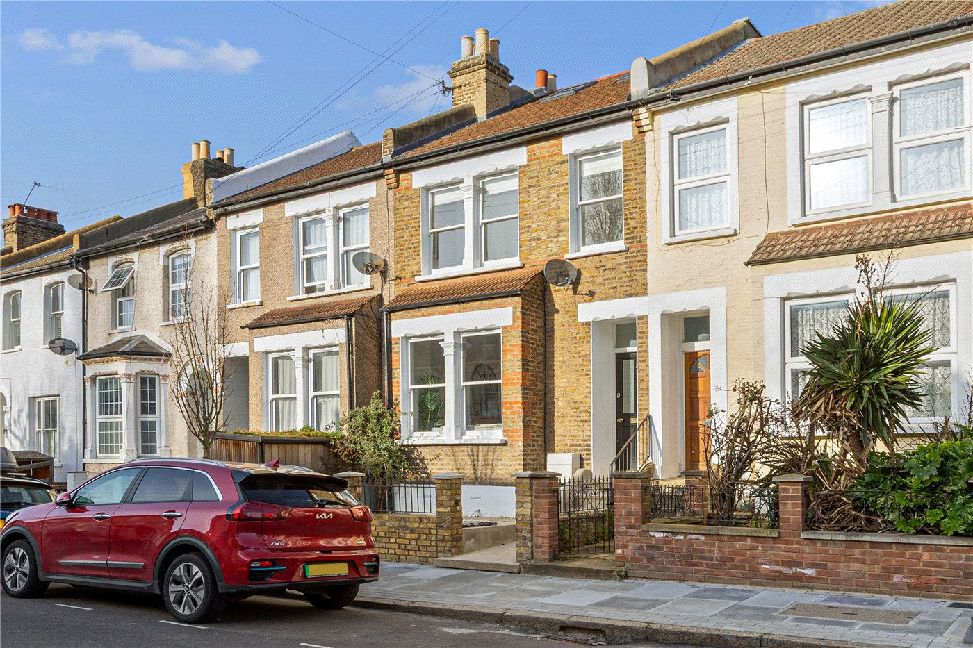 4 bedroom detached house for sale in Epsom