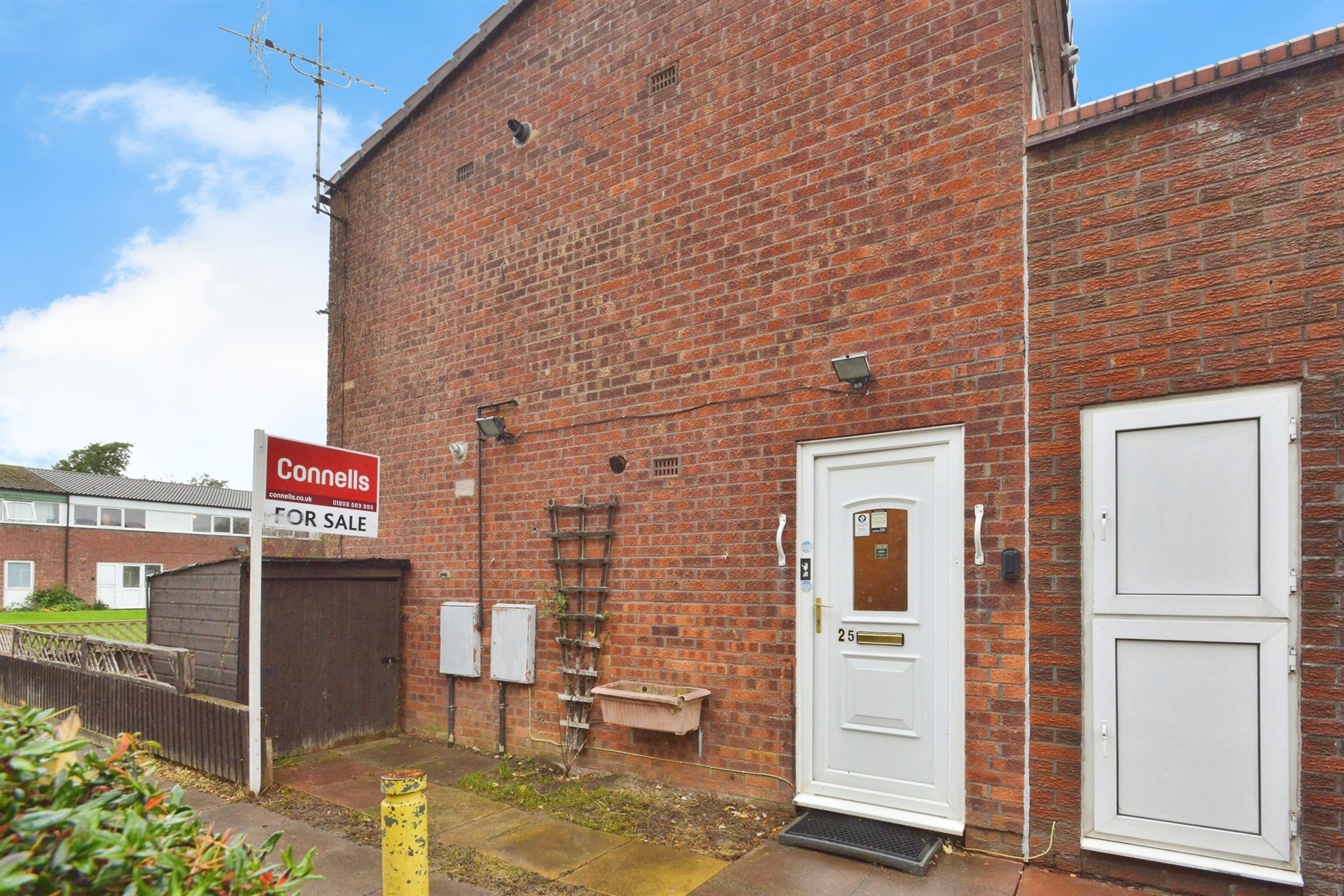 1-bed flat on 25, Franklins Croft, MILTON KEYNES, £120,000