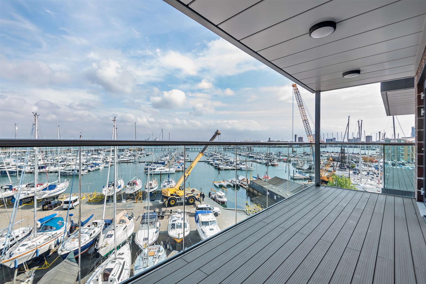 2-bed flat on 25 Viewpoint, Harbour Road, Gosport, £350,000