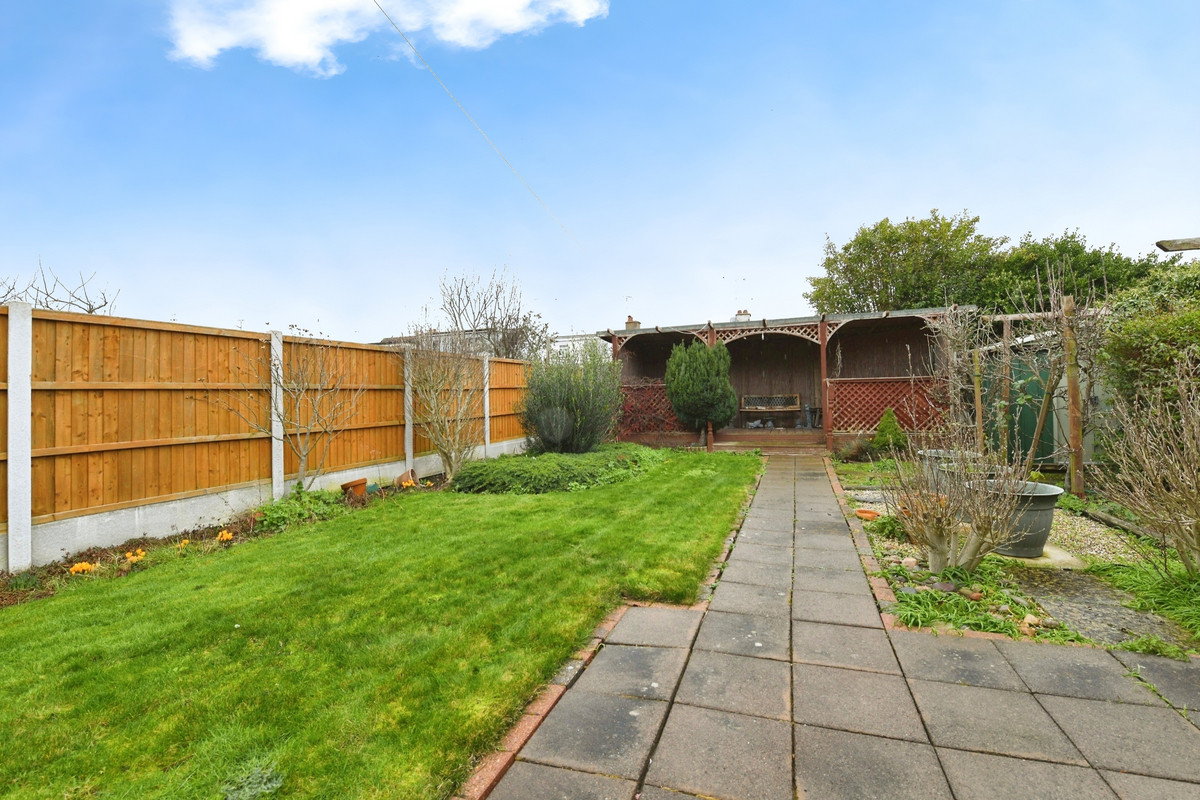 Photos of North Avenue, SouthendOnSea SS2 66641820 PrimeLocation