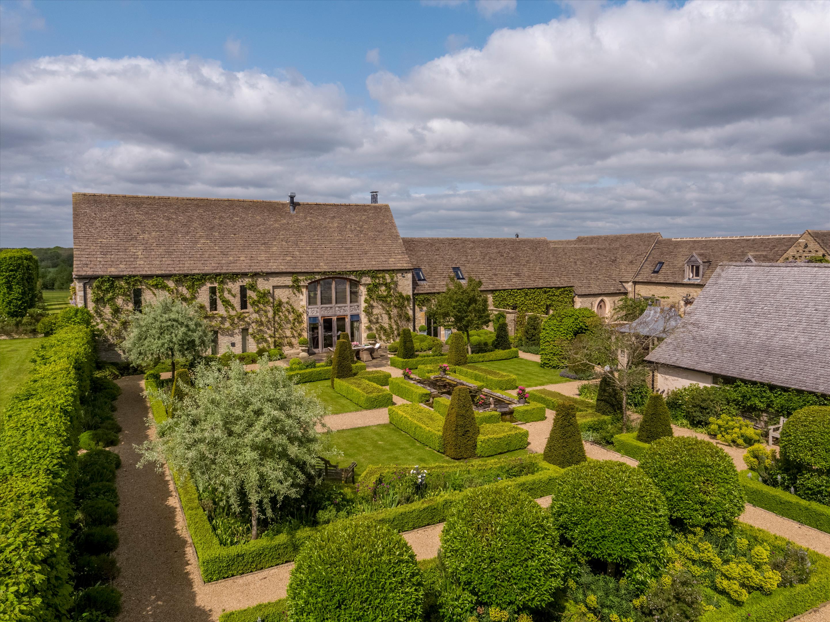 8 bedroom farm for sale 0