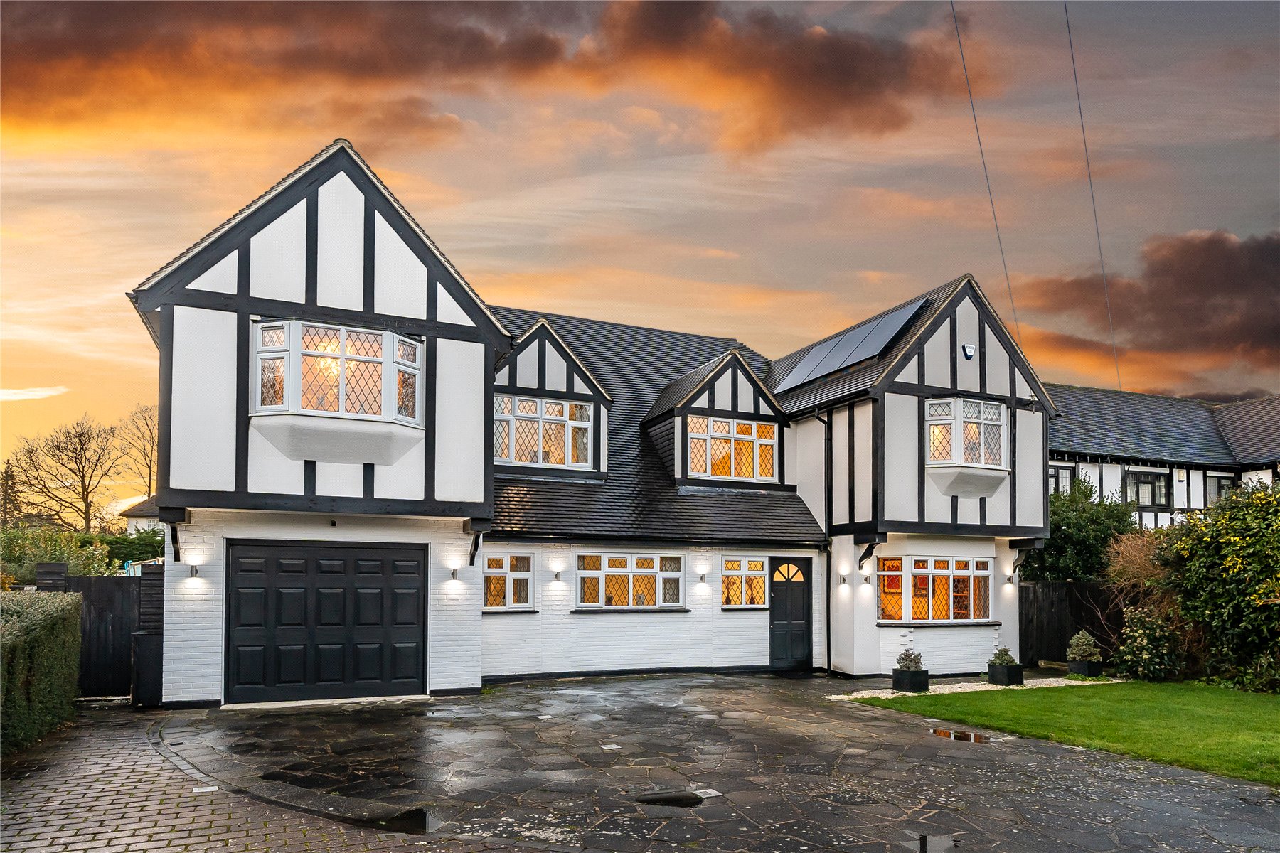 5 bedroom detached house for sale 0