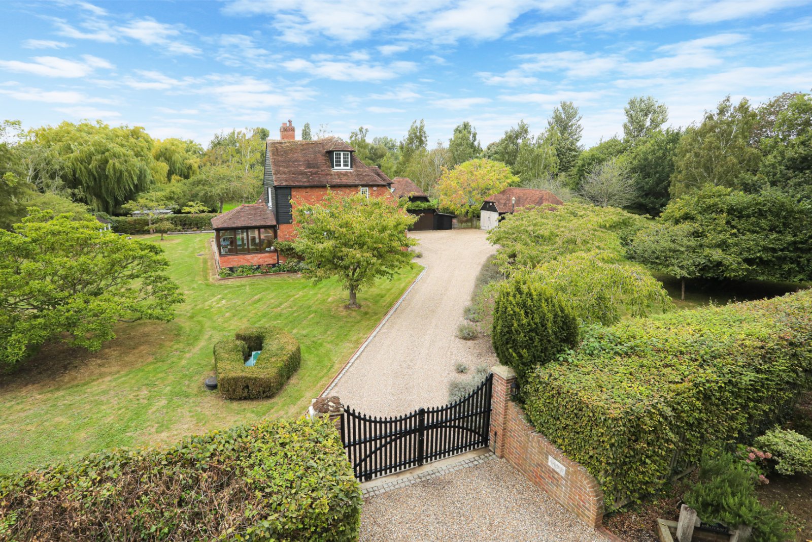 7 bedroom detached house for sale