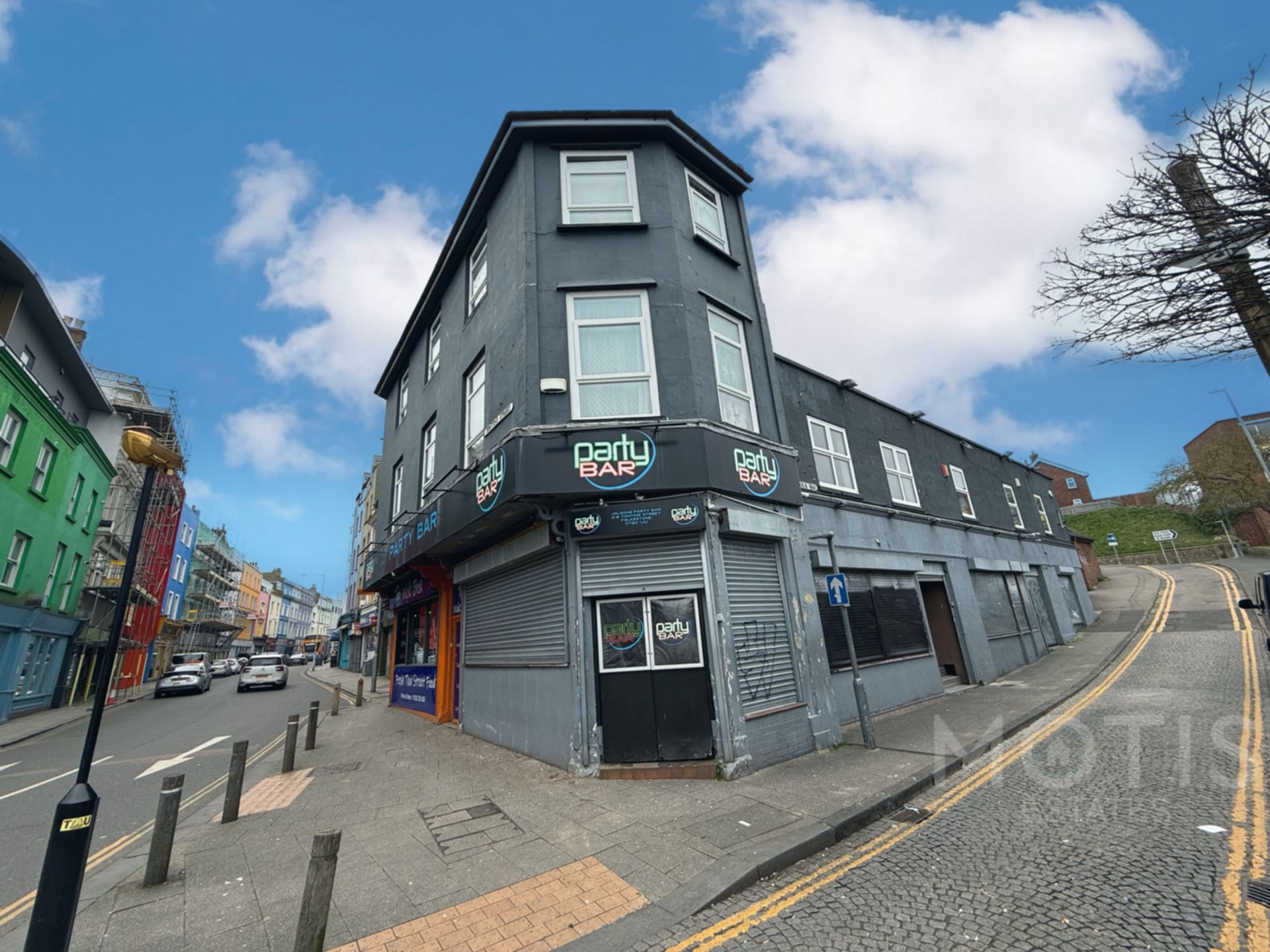 5 bedroom semi-detached house for sale in London