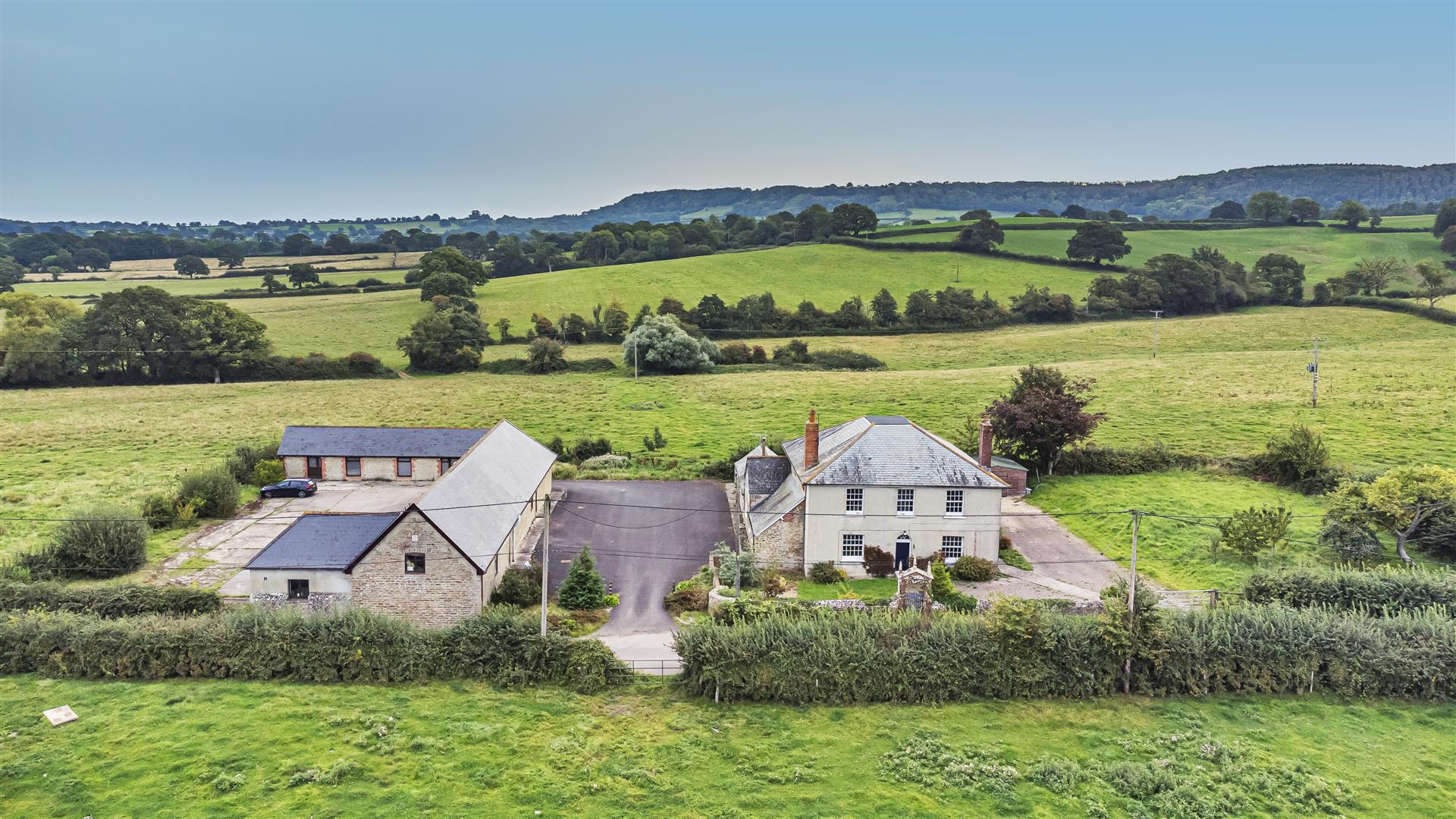 6 bedroom farmhouse for sale 0