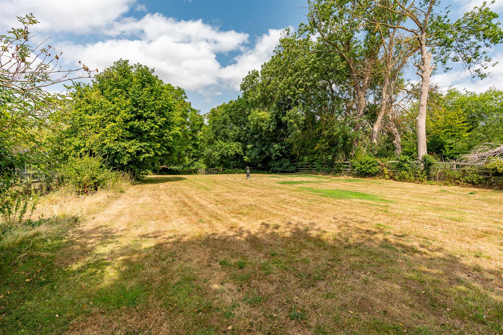 7 bedroom detached house for sale 0