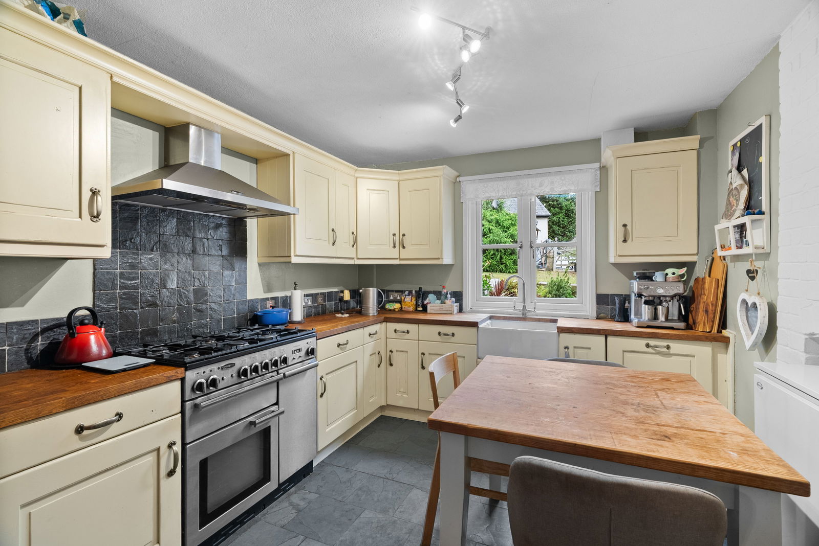 Sunnybank, Moor End, Saffron Walden photo 3
