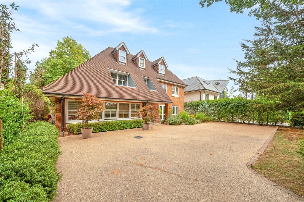 5-bed house on The Noak, 25, Green Lane, Hertfordshire, £1,650,000