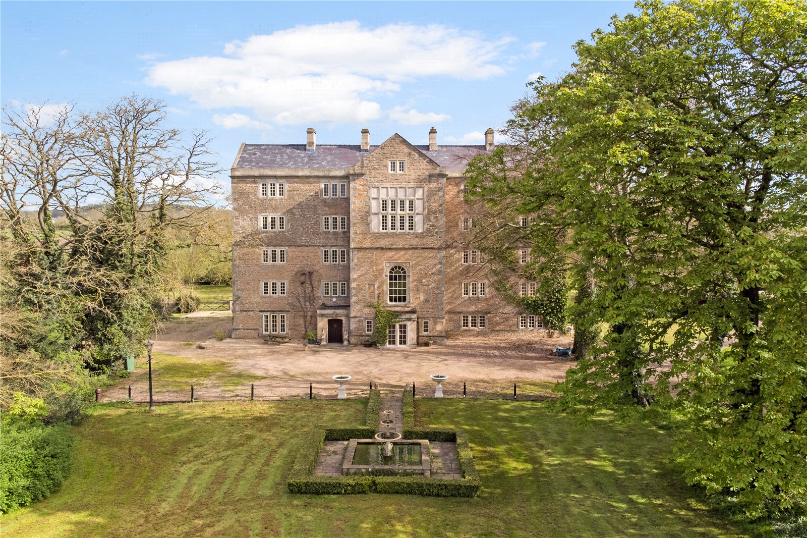 10 bedroom detached house for sale 0