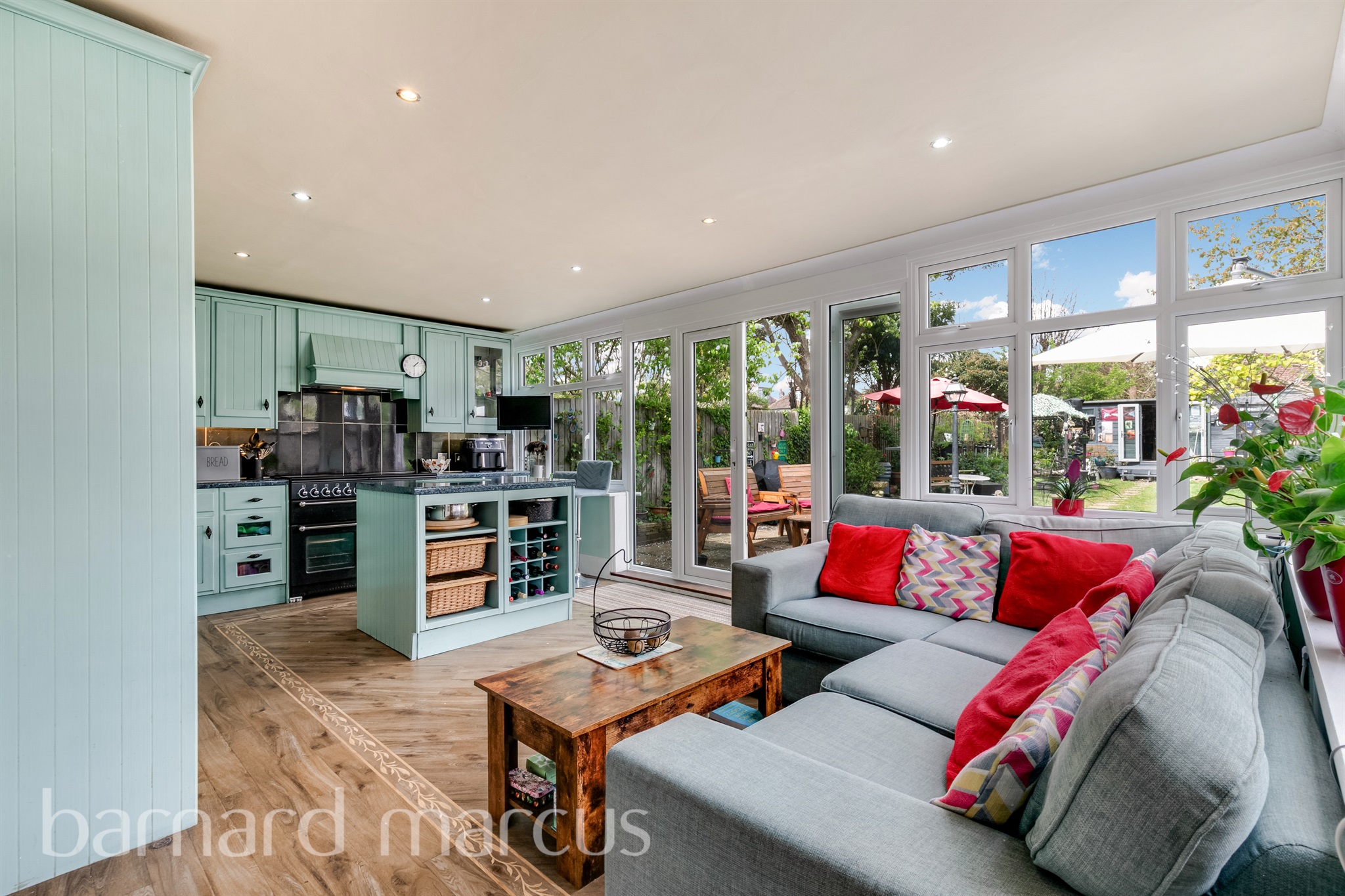 3 bedroom semi-detached house for sale 0