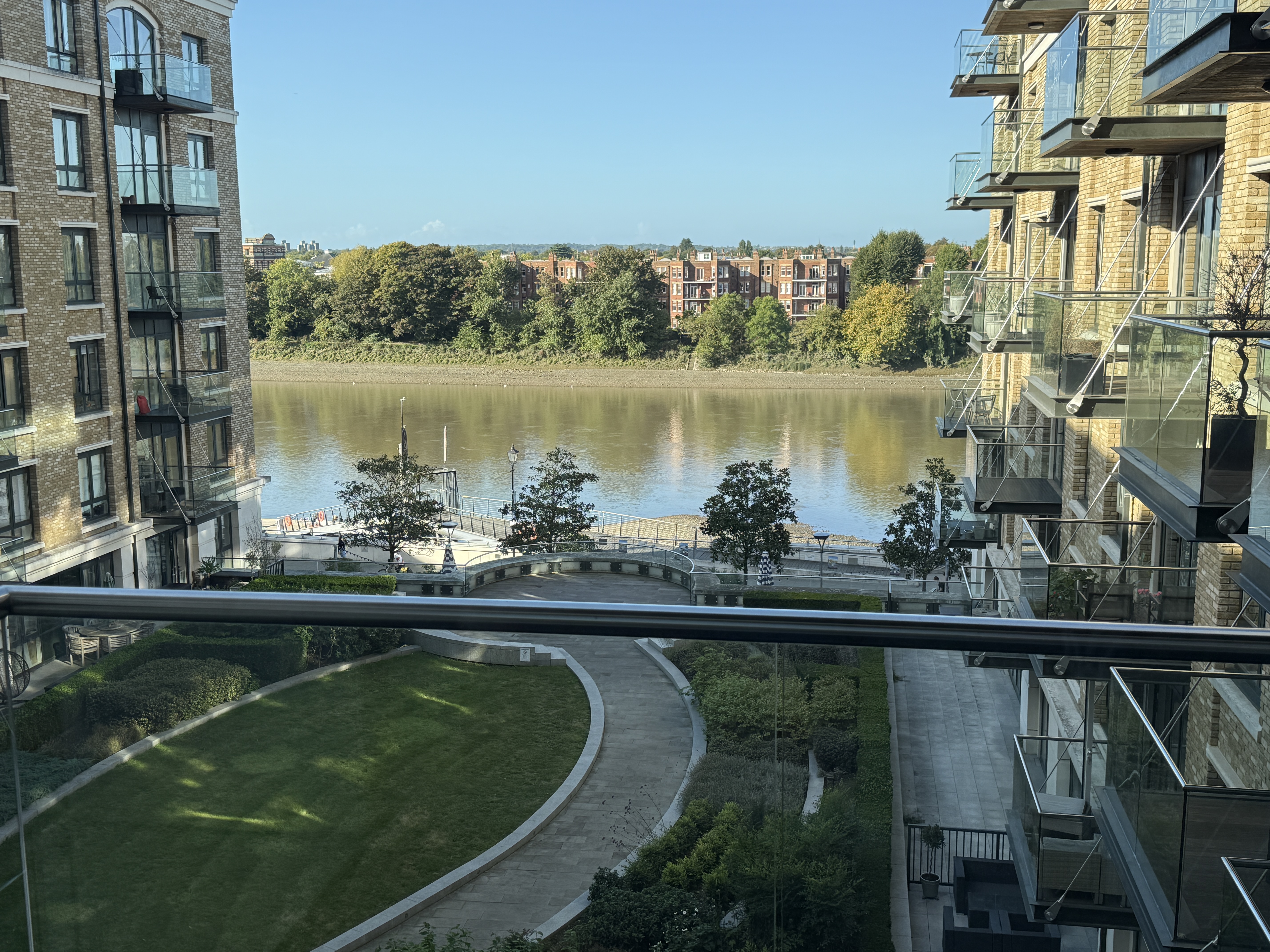 2 bedroom new flat for sale 0