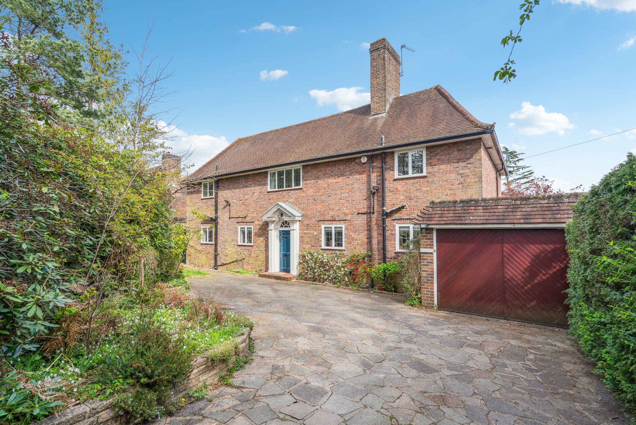 6 bedroom detached house for sale