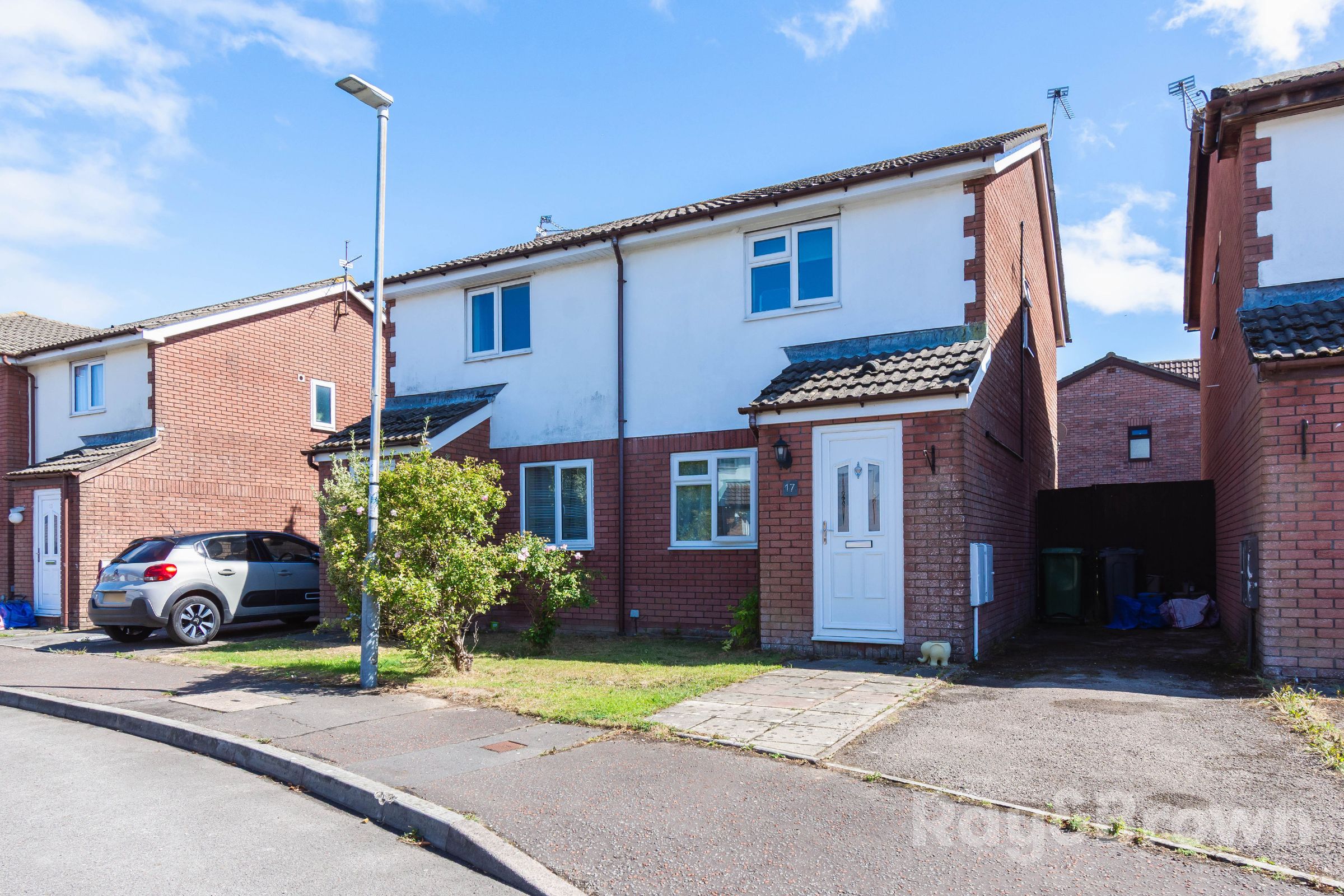 2-bed house on 17 Orchid Close, Cardiff, £215,000