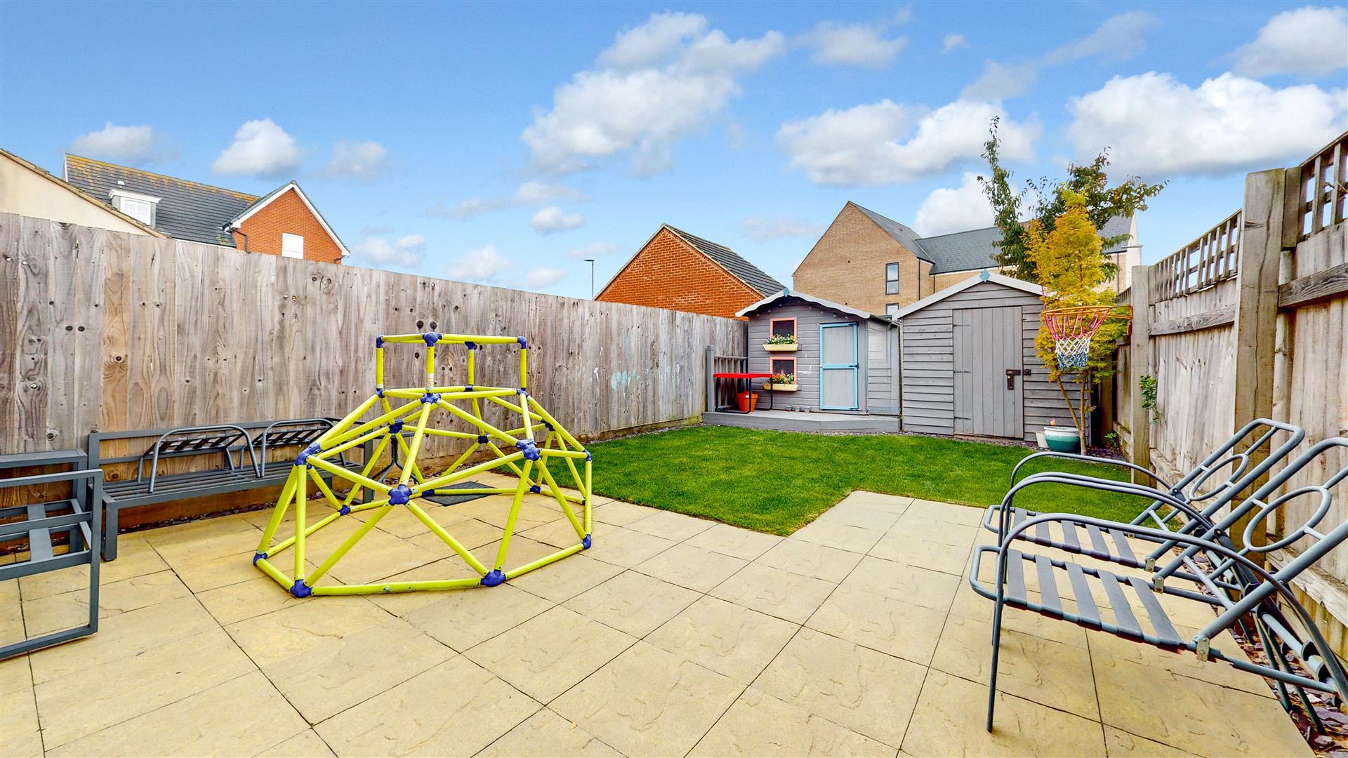 18, Shaw Savill Way, Milton Keynes photo 3