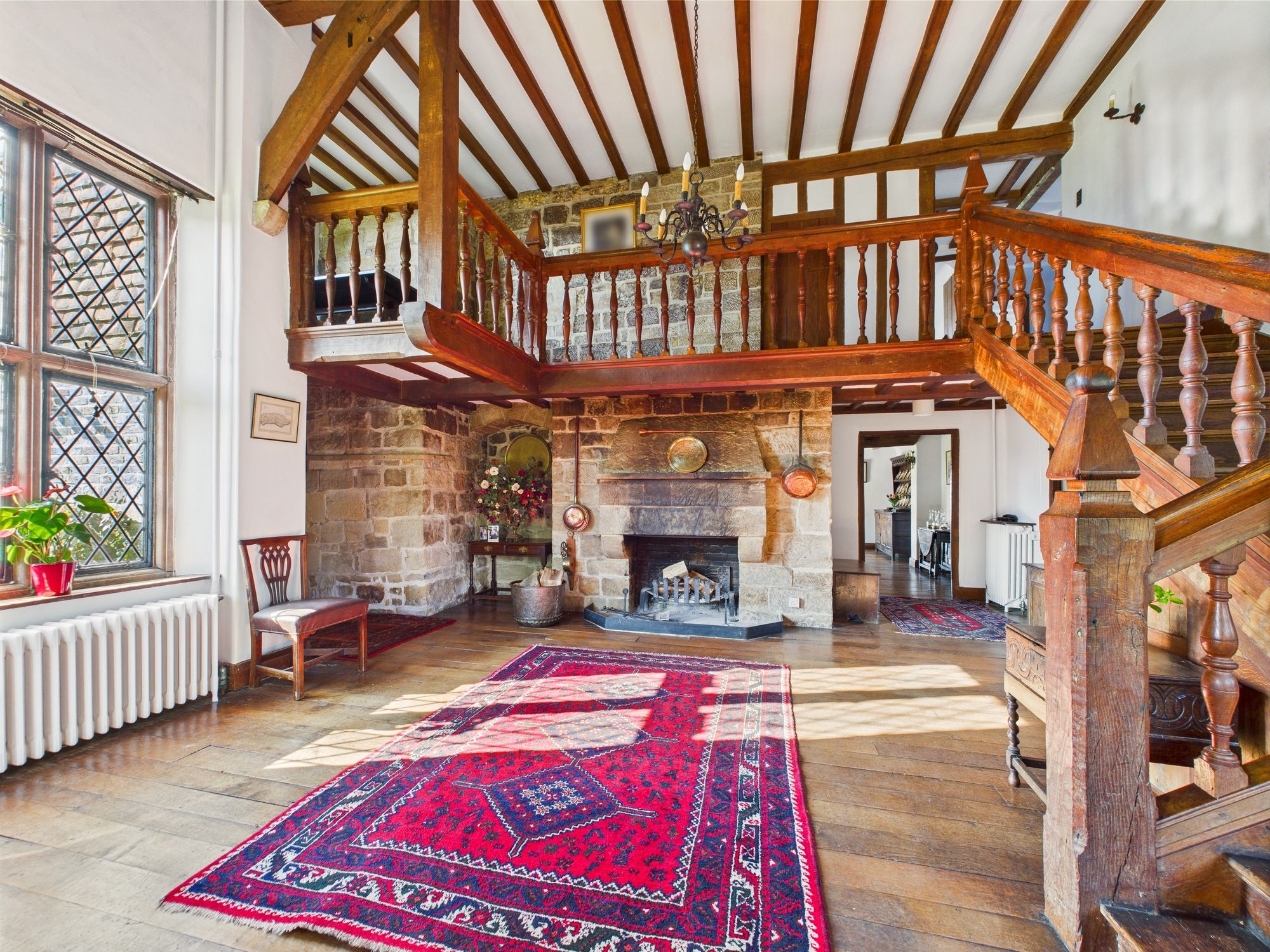 8 bedroom detached house for sale 0