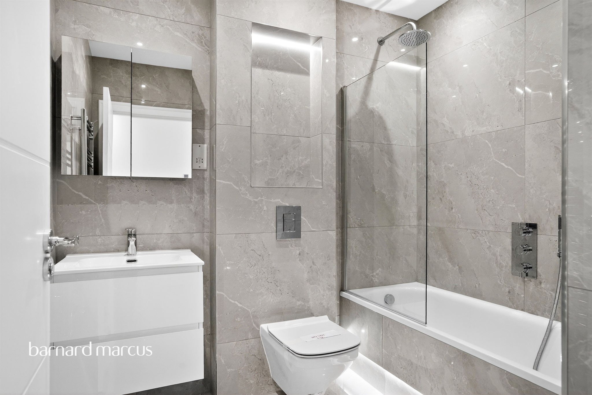 Flat 4.A, 272, Chase Side, London, N14 floorplan