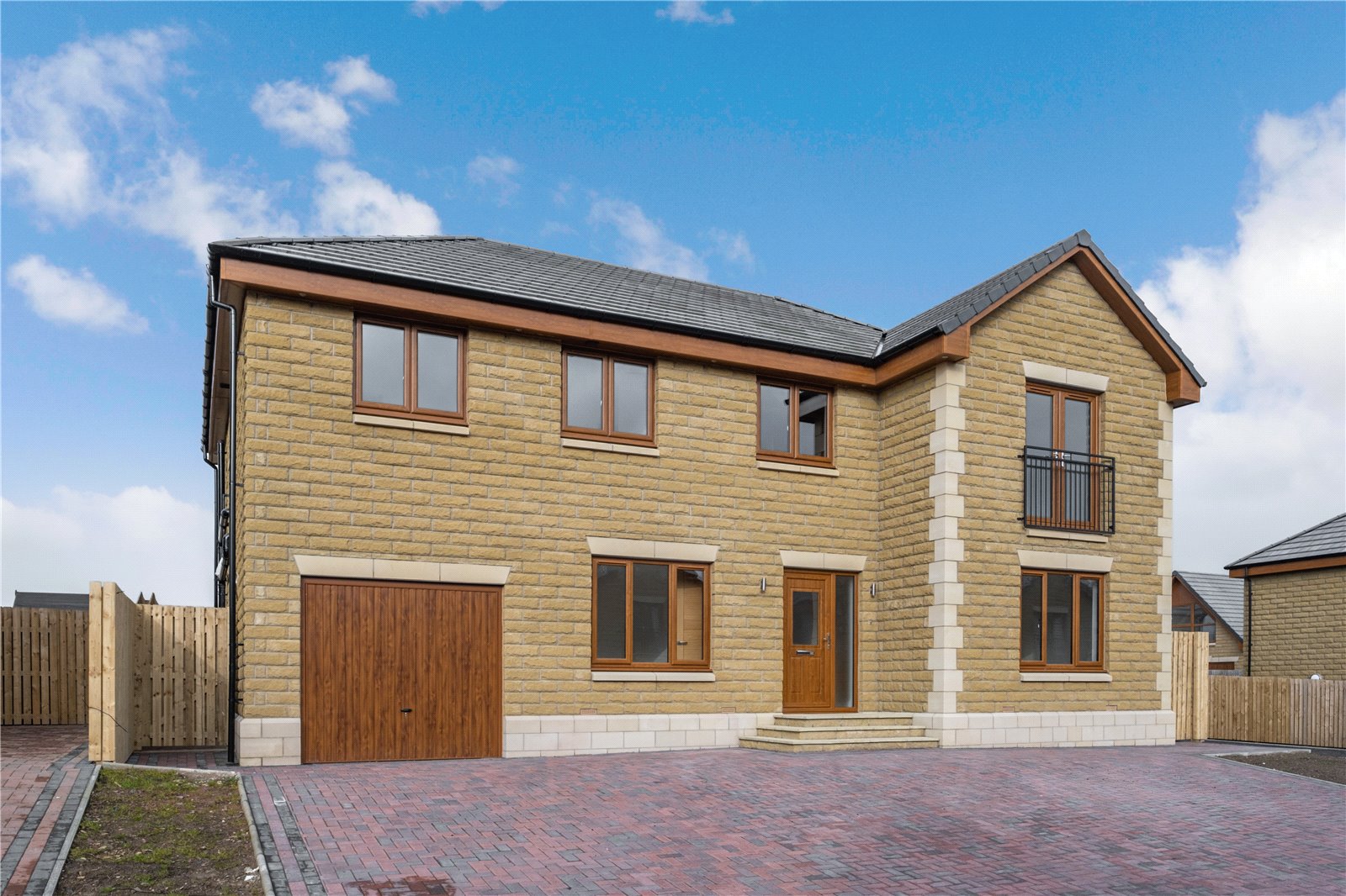 Photos of Silverholm Drive, Cleghorn, Lanark ML11 64381883