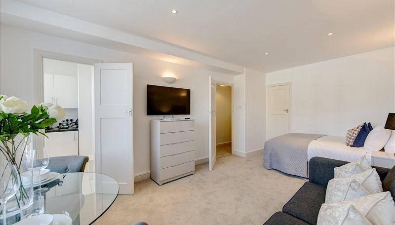 Flat 23, 39 Hill Street, London photo 4