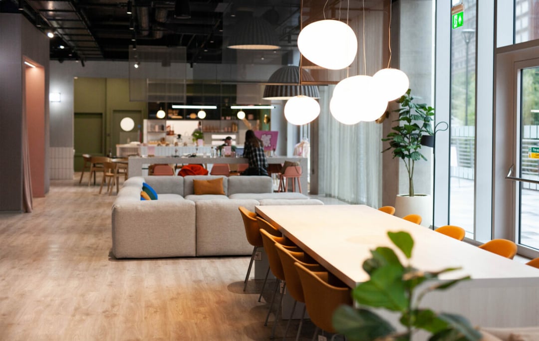 3 bedroom flat for sale in London