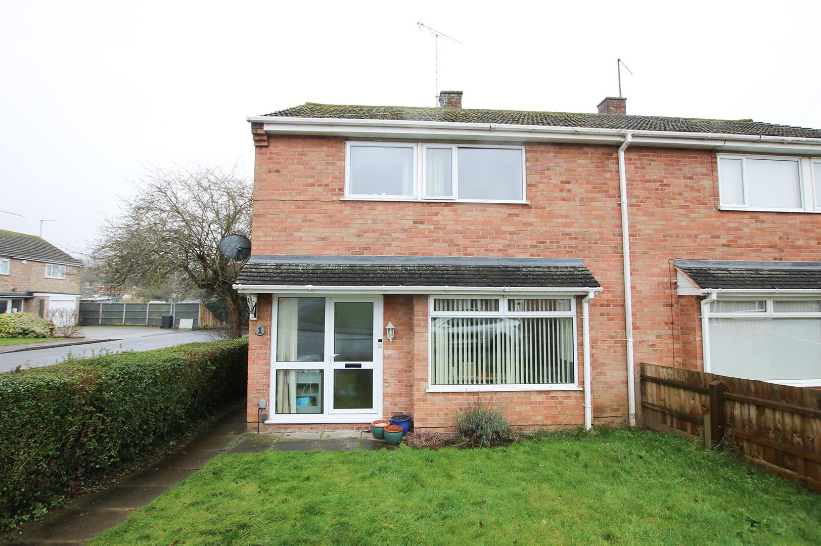 1, Whitegates, Newmarket photo 2