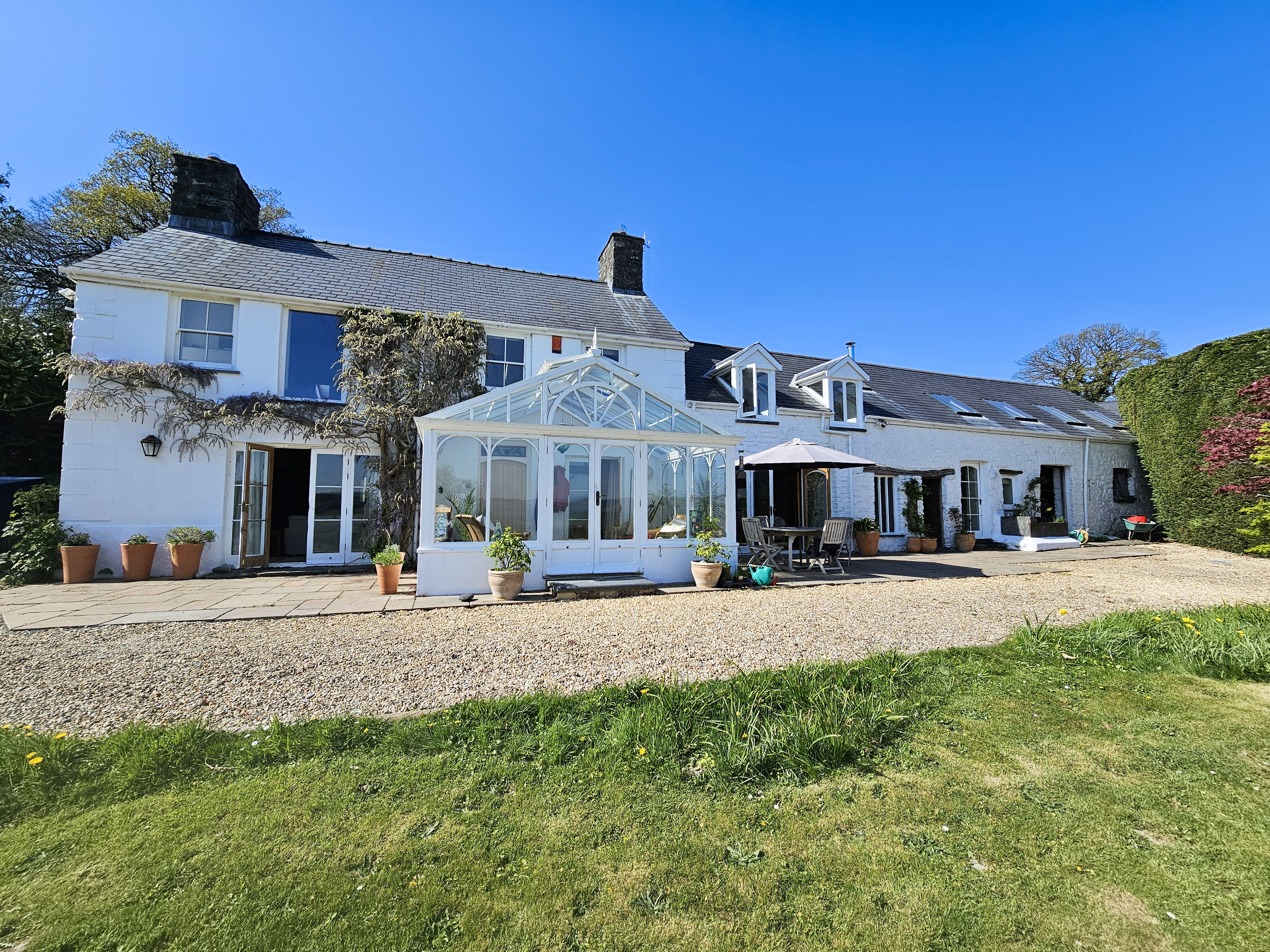 5 bedroom town house for sale