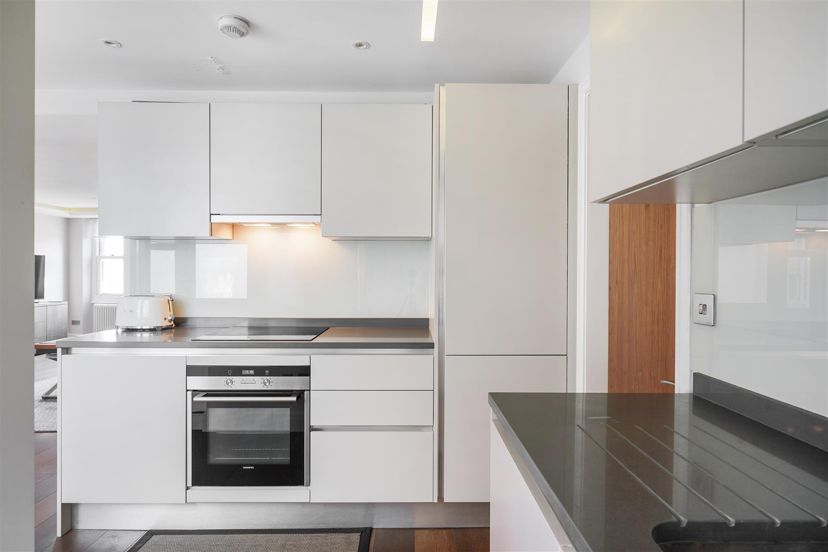 2 bedroom flat for sale 0