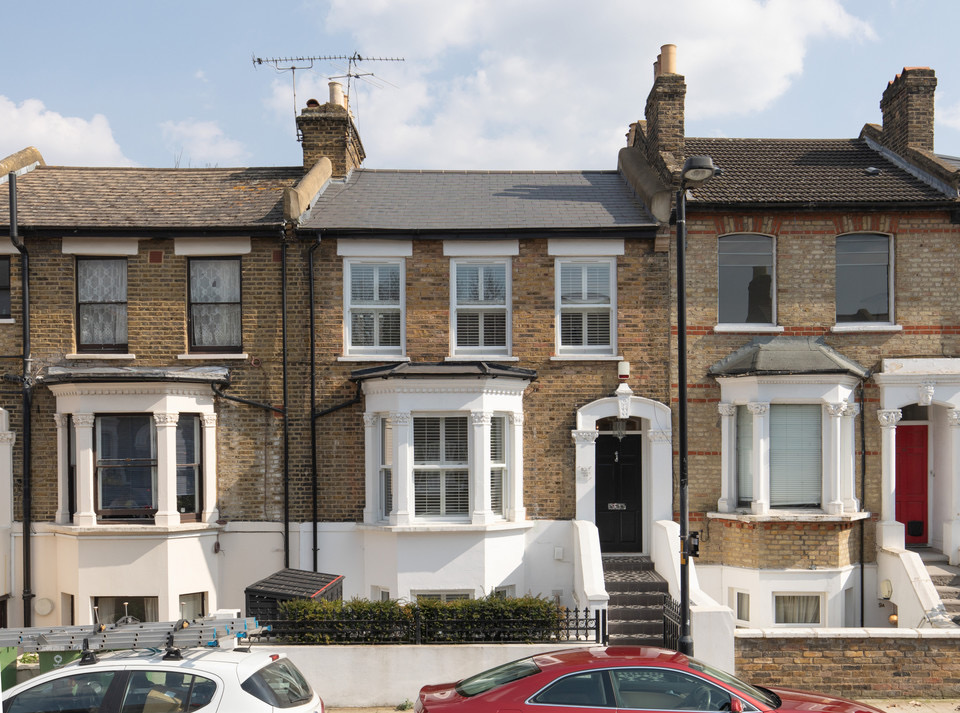 4 bedroom terraced house for sale in London