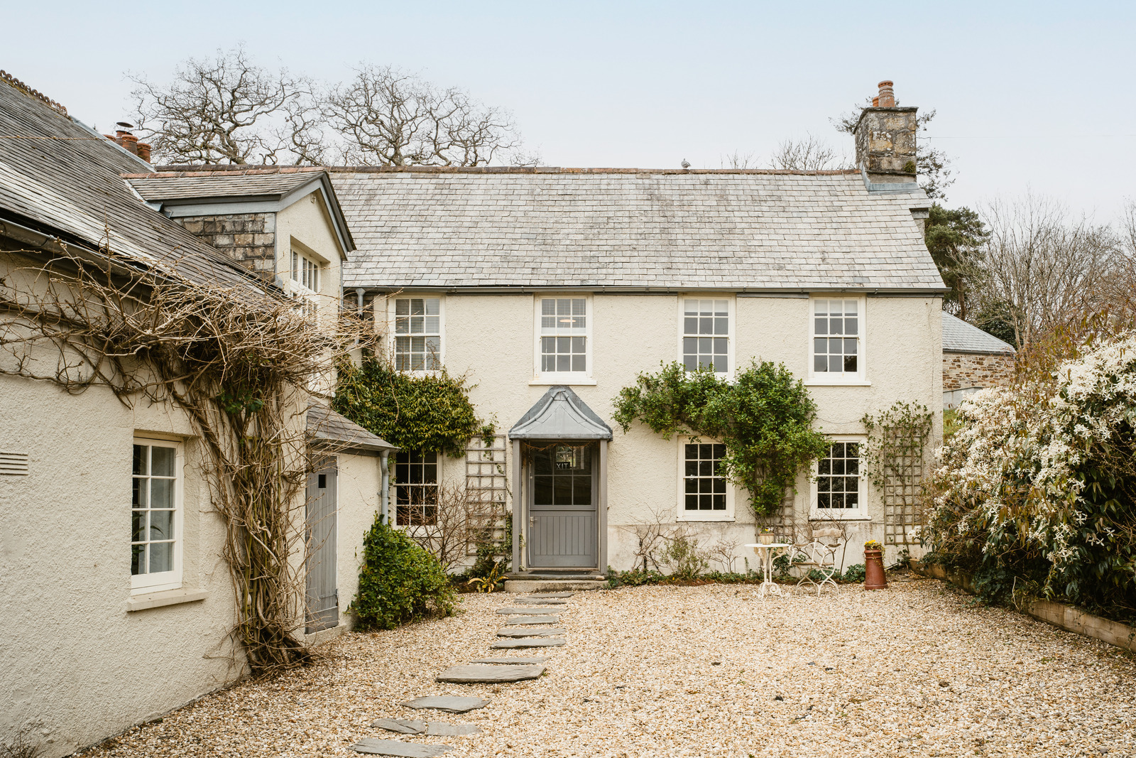 6 bedroom detached house for sale 0