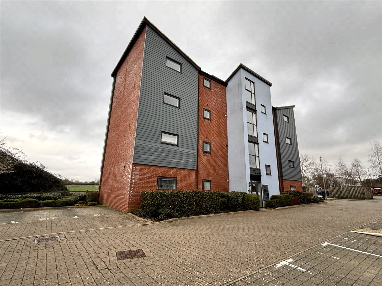 18, Abells Close, Milton Keynes photo 4