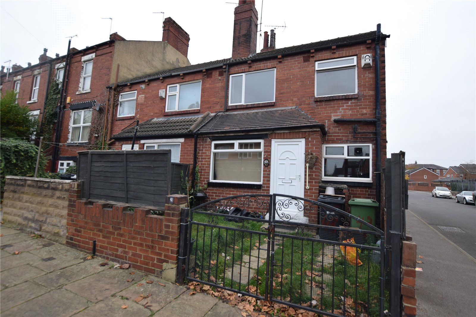 Longroyd Crescent, West Yorkshire photo 4