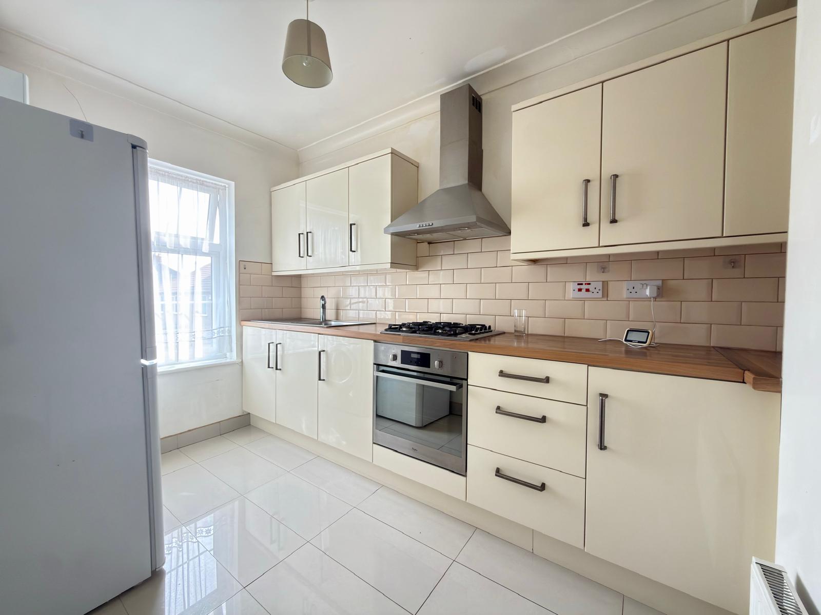 8, The Close, Harrow photo 4
