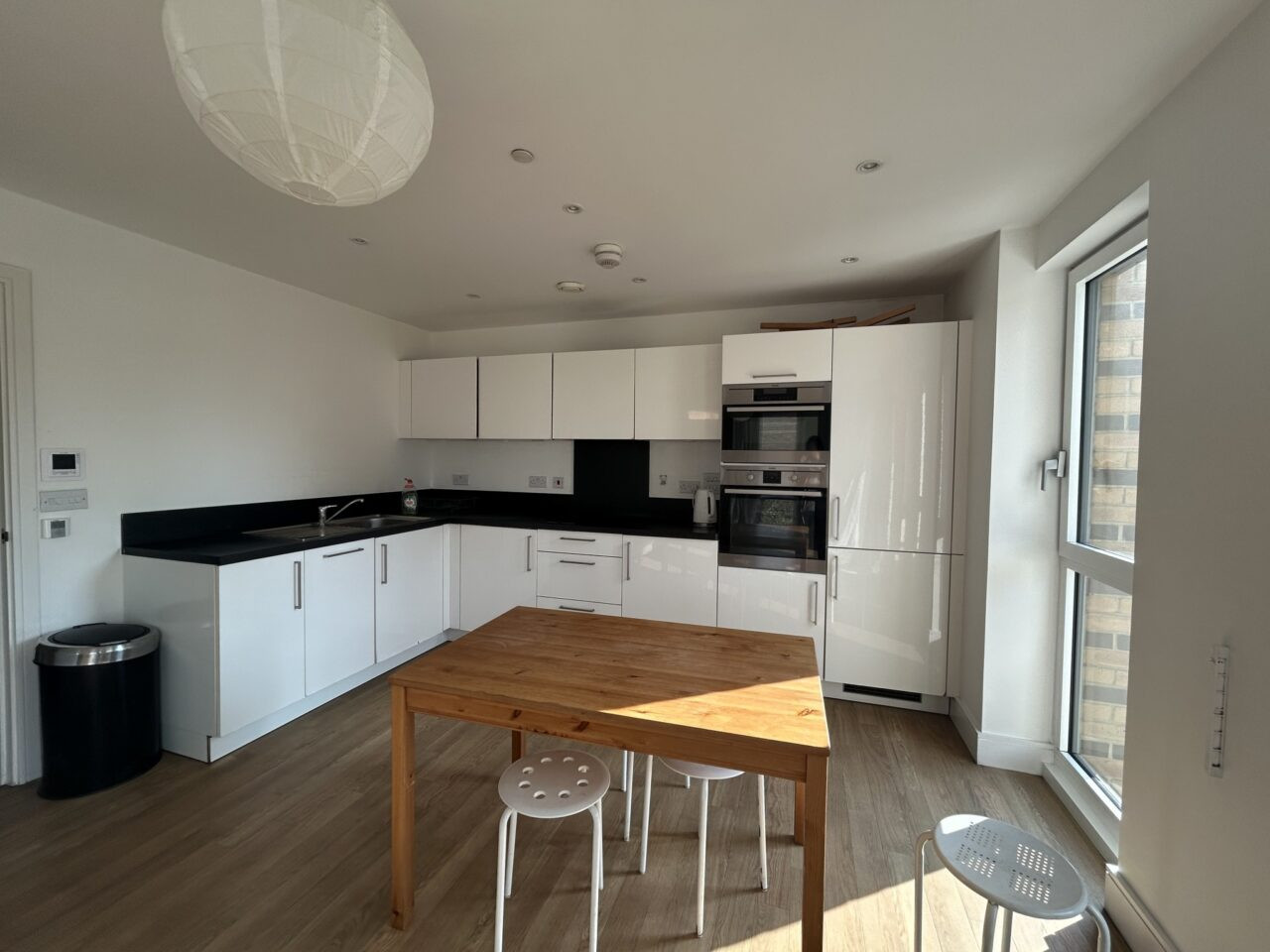 Flat 16, Ivy Point, London photo 2