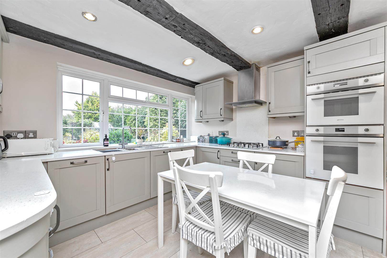 4 bedroom detached house for sale 0