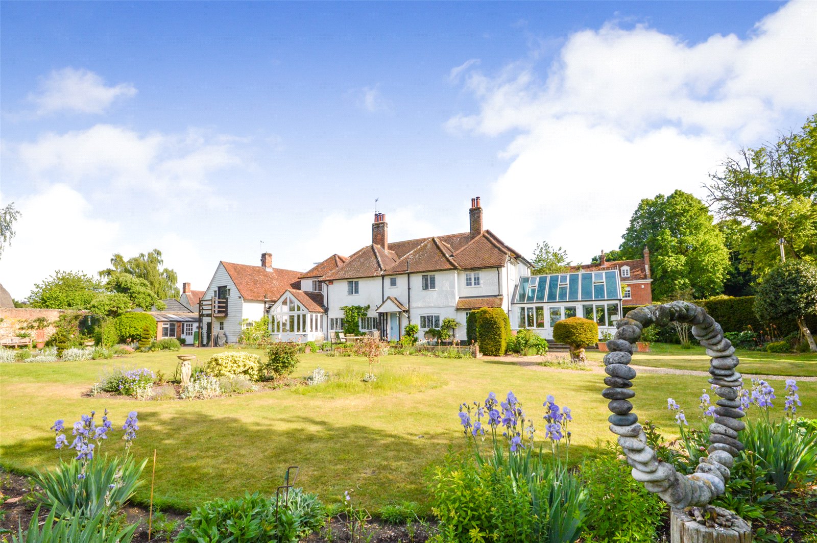 5 bedroom detached house for sale 0