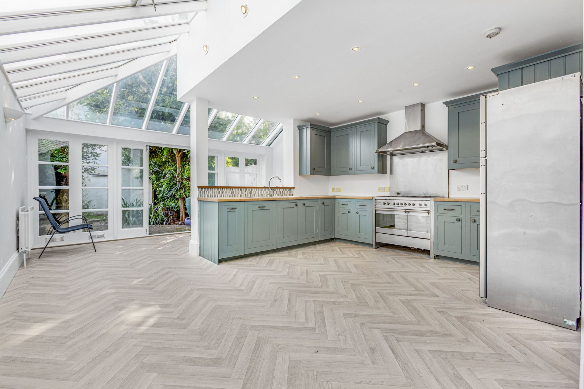 46, Elm Road, London photo 4