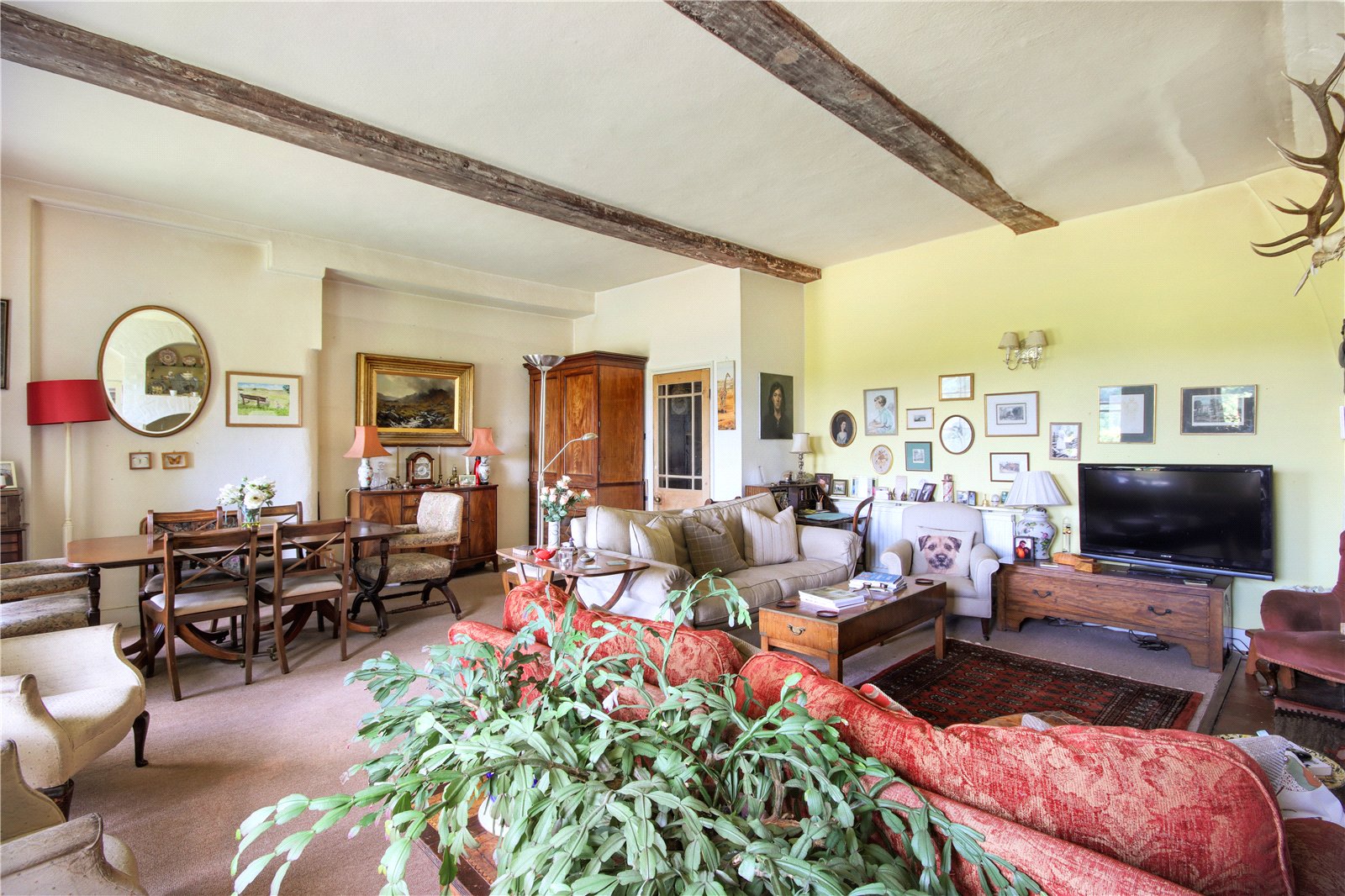 5 bedroom semi-detached house for sale 0