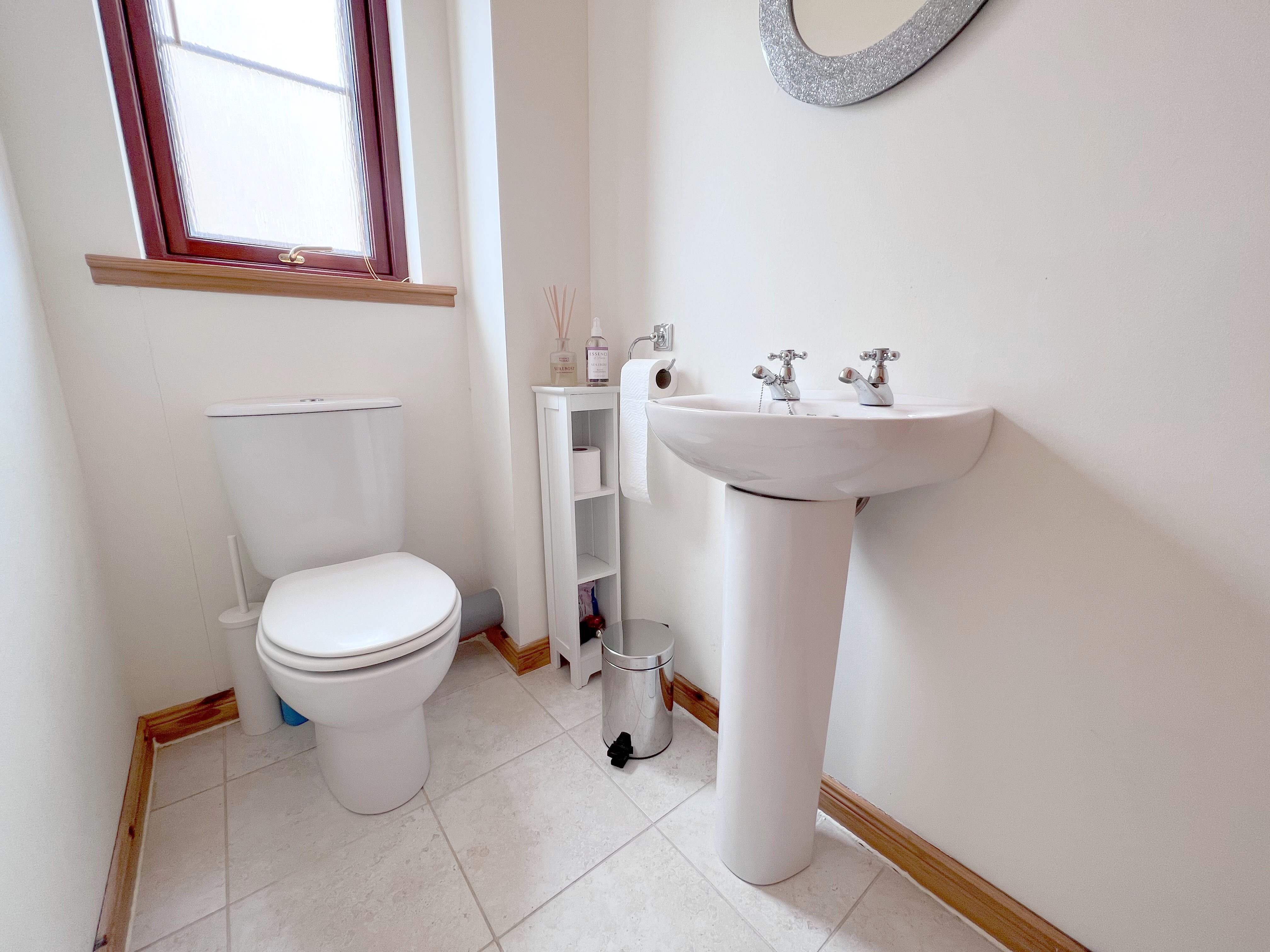 Photos of 1 Coach House Gardens, Olivers Brae, Stornoway HS1 64752064