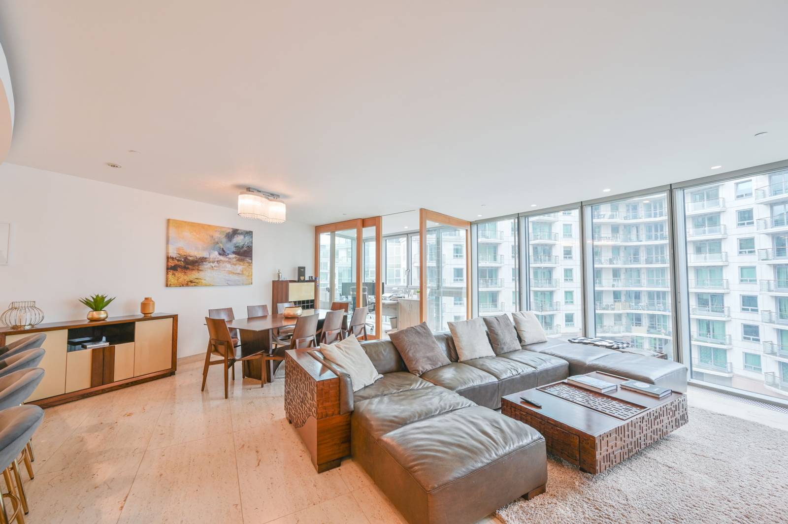 2 bedroom flat for sale 0