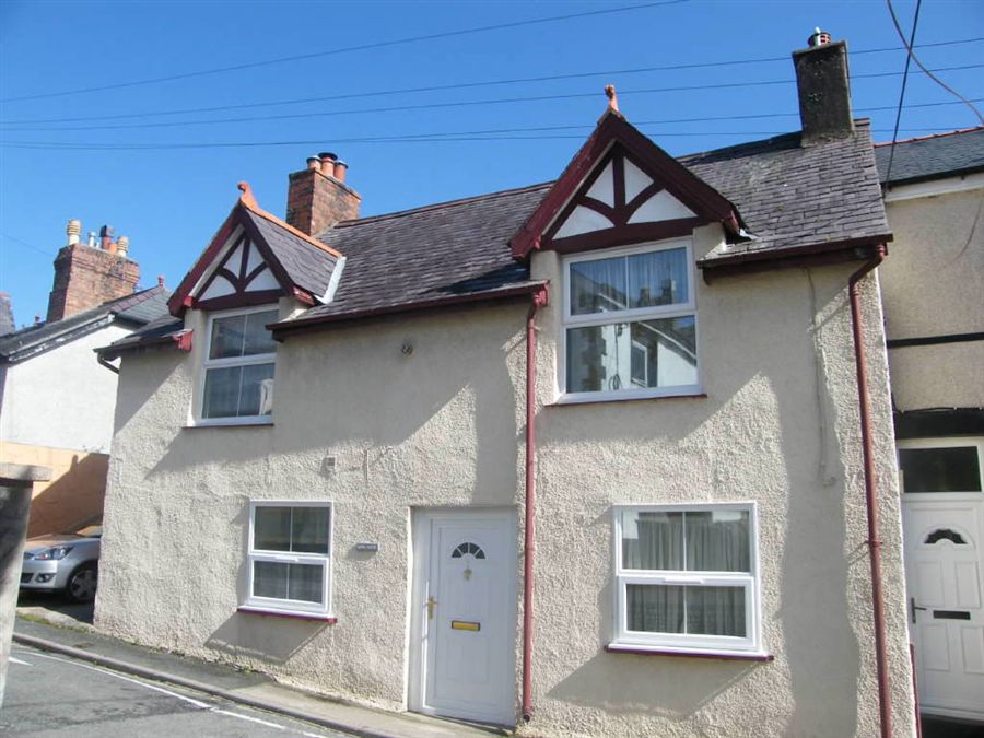 Free property report Mona House, Pendre Road, Penrhynside, Llandudno