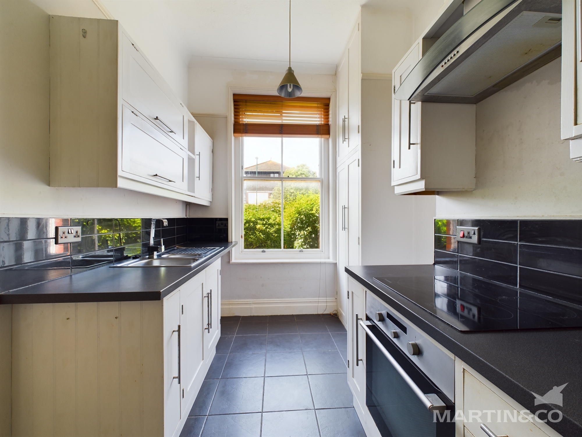 Flat 7 Streete Court, Victoria Drive, Bognor Regis photo 3