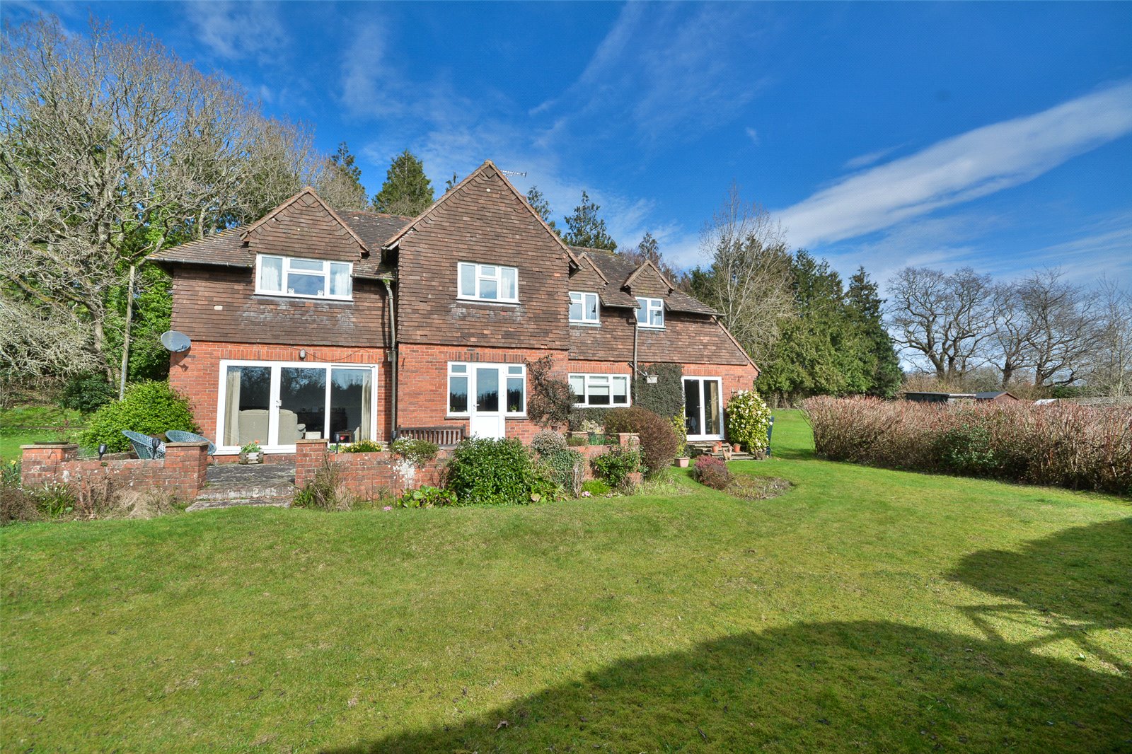 4 bedroom detached house for sale 0